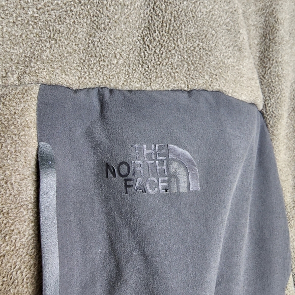 The North face fleece jacket - Picture 2 of 16